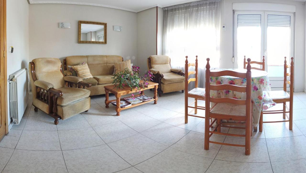 לאון Hostal Sol Naciente מראה חיצוני תמונה