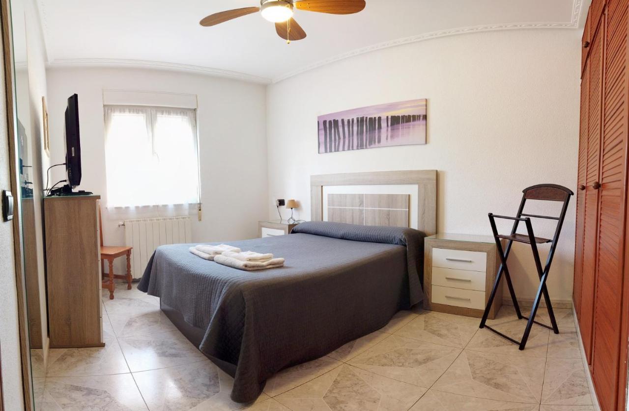 לאון Hostal Sol Naciente מראה חיצוני תמונה