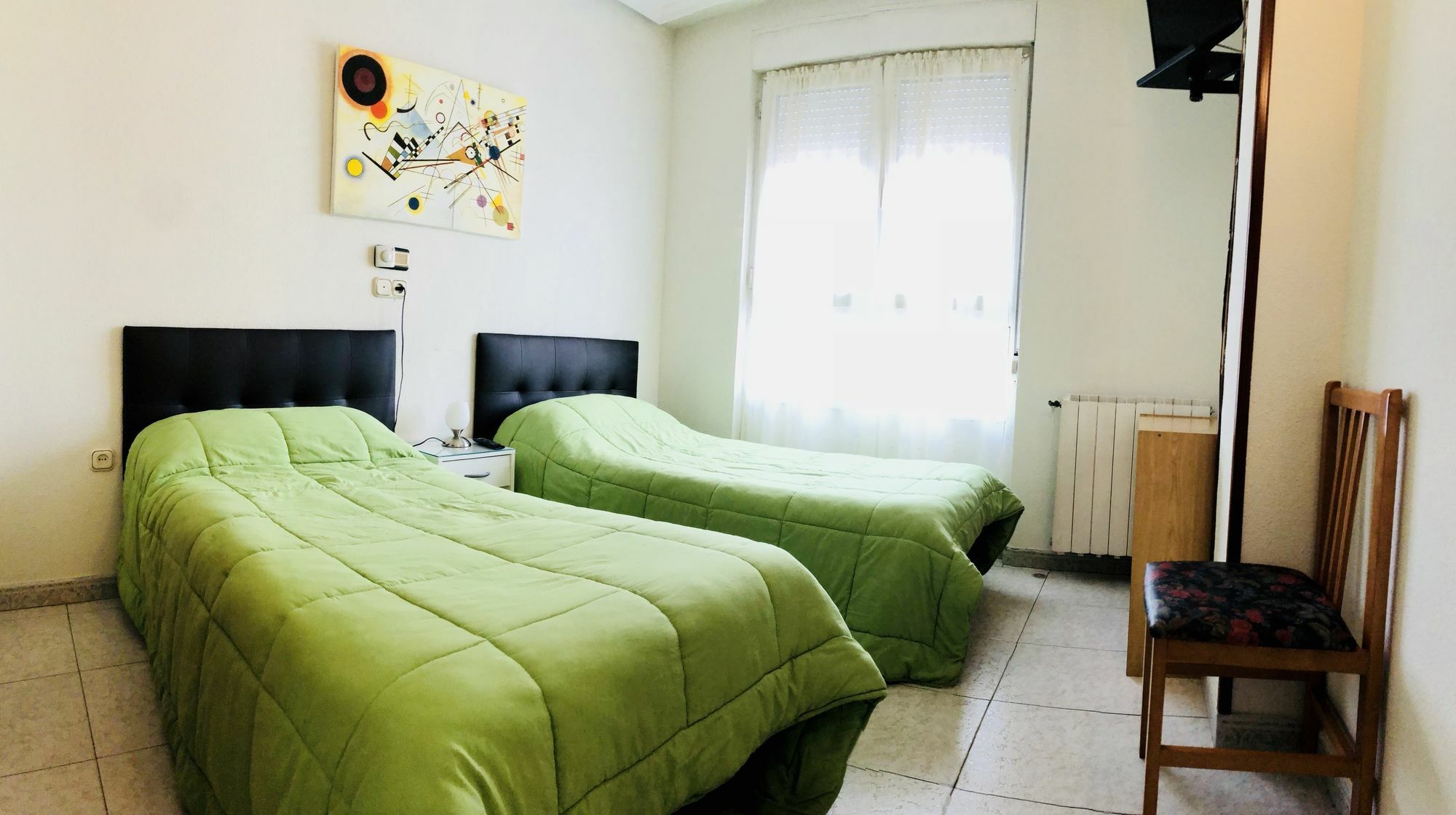 לאון Hostal Sol Naciente מראה חיצוני תמונה