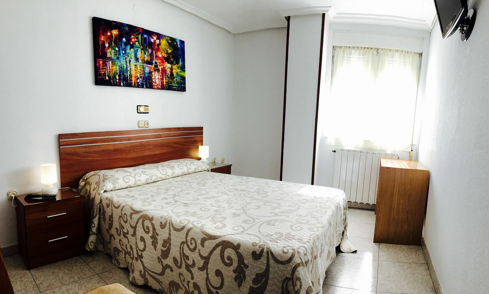 לאון Hostal Sol Naciente מראה חיצוני תמונה